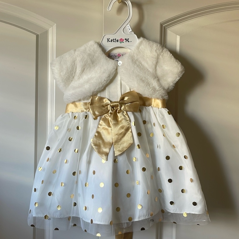 Baby Dress with Cute Faux Fur Wrap, New with Tags, size  6-9 months